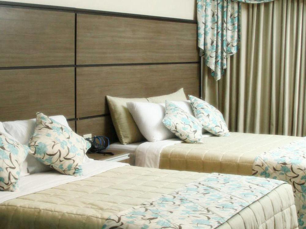 Hotel Luxsur Encarnación Zewnętrze zdjęcie